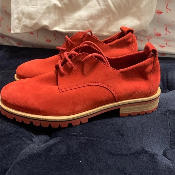 Women’s shoes - Picture 3 of 6